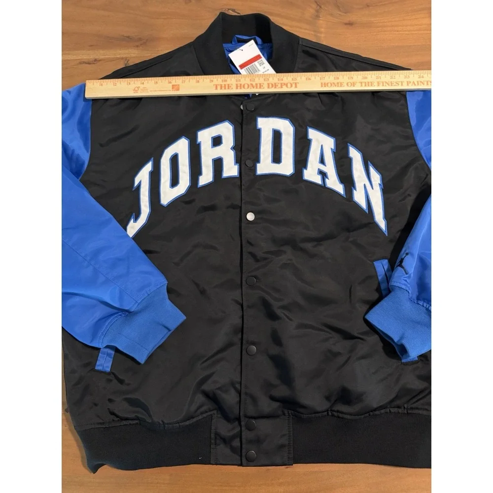 Nike Air Jordan Men's Varsity Bomber Jacket HV0099-010 New $140 MSRP Large
